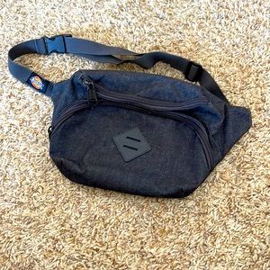 Dickies Fanny Pack - Charcoal